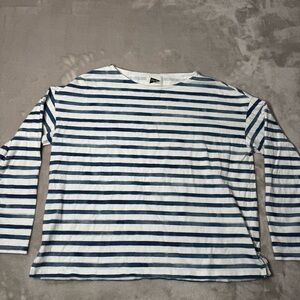 Pilgrim Surf Supply striped top size medium